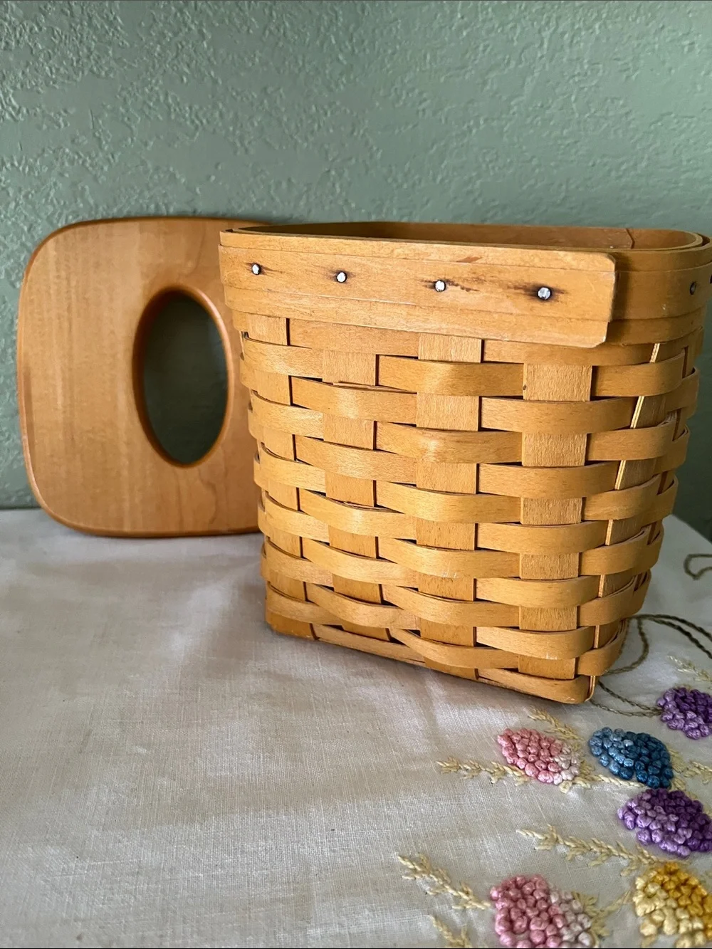 Vintage 1992 Longaberger Tall Tissue Basket with removable Wood Lid